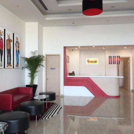 Red Fox By Lemon Tree Hotels, Sector 60, Gurugram Gurgaon Dış mekan fotoğraf