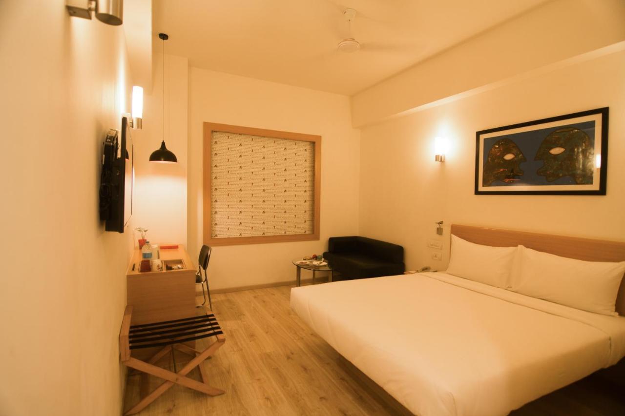 Red Fox By Lemon Tree Hotels, Sector 60, Gurugram Gurgaon Dış mekan fotoğraf