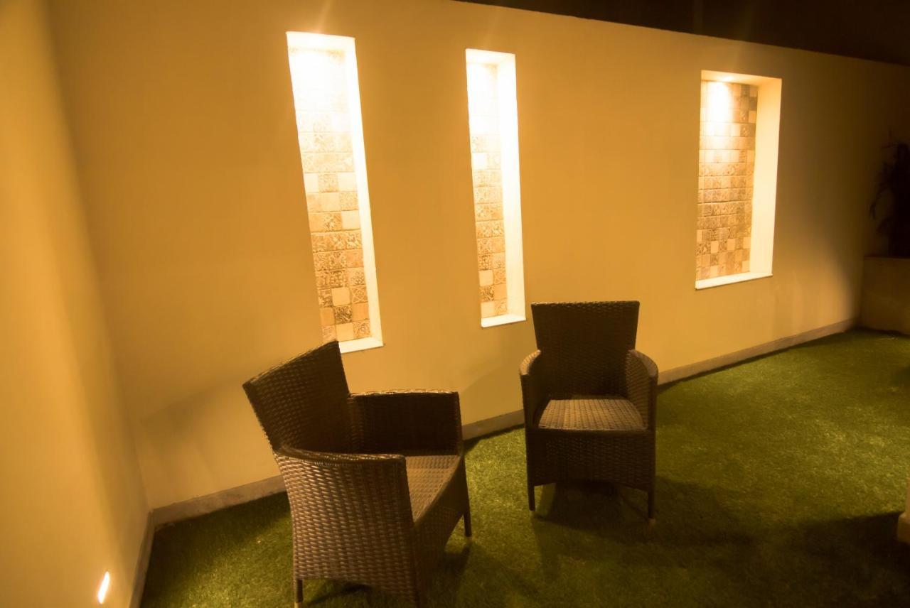 Red Fox By Lemon Tree Hotels, Sector 60, Gurugram Gurgaon Dış mekan fotoğraf